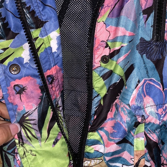 Jacket - Picture 8 of 12